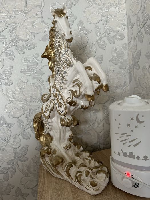 Статуэтка конь  подарки