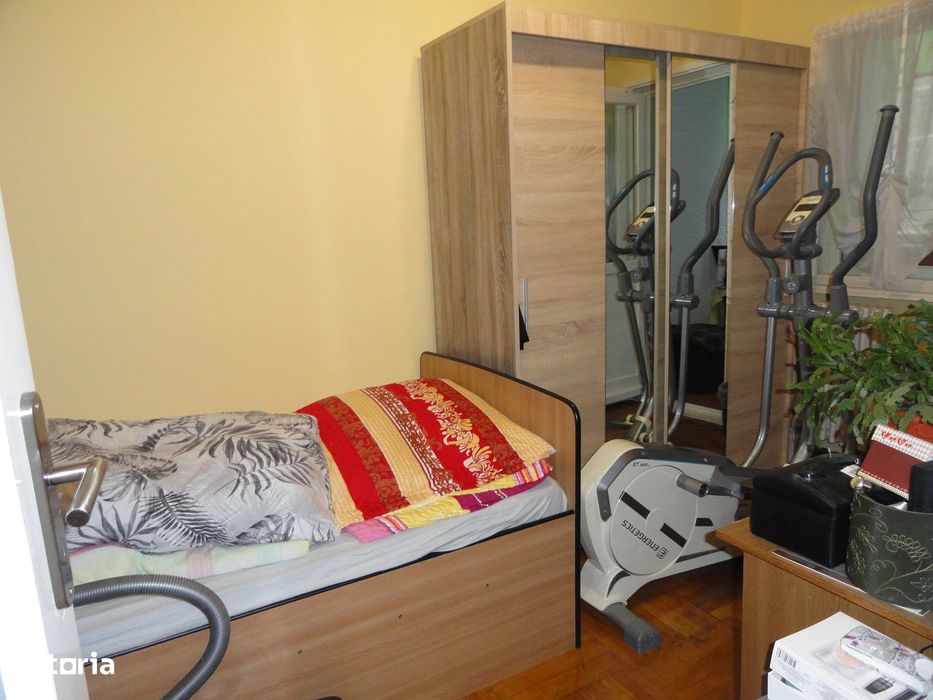 Apartament 3 camere conf. 1, 2 balcoane, et. 3, Vlaicu - Lebada, 73 mp