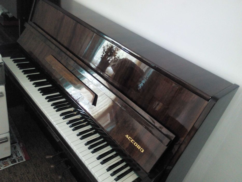 Акустично пиано "Акорд"