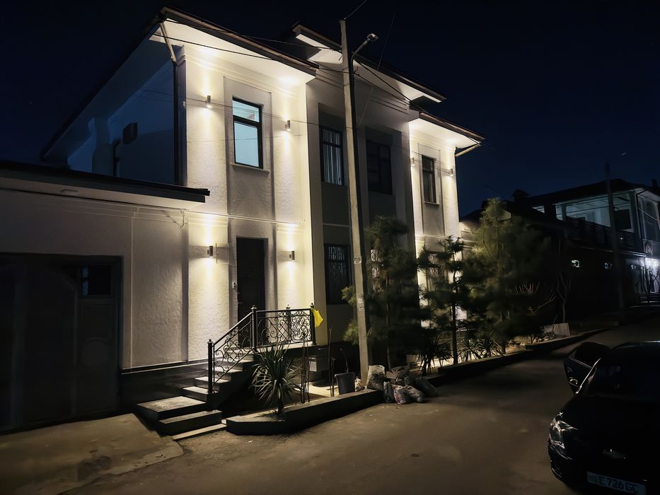 Diqqat Antiqa uy markazda Elita mahallada sotiladi