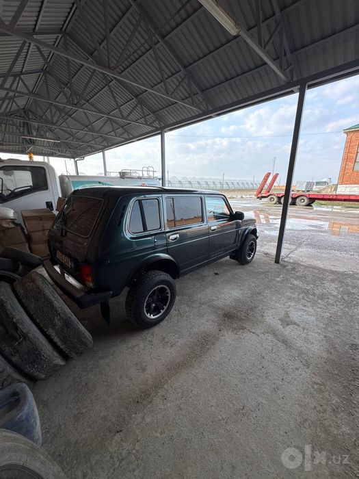 Lada Niva 4x4 Bronto