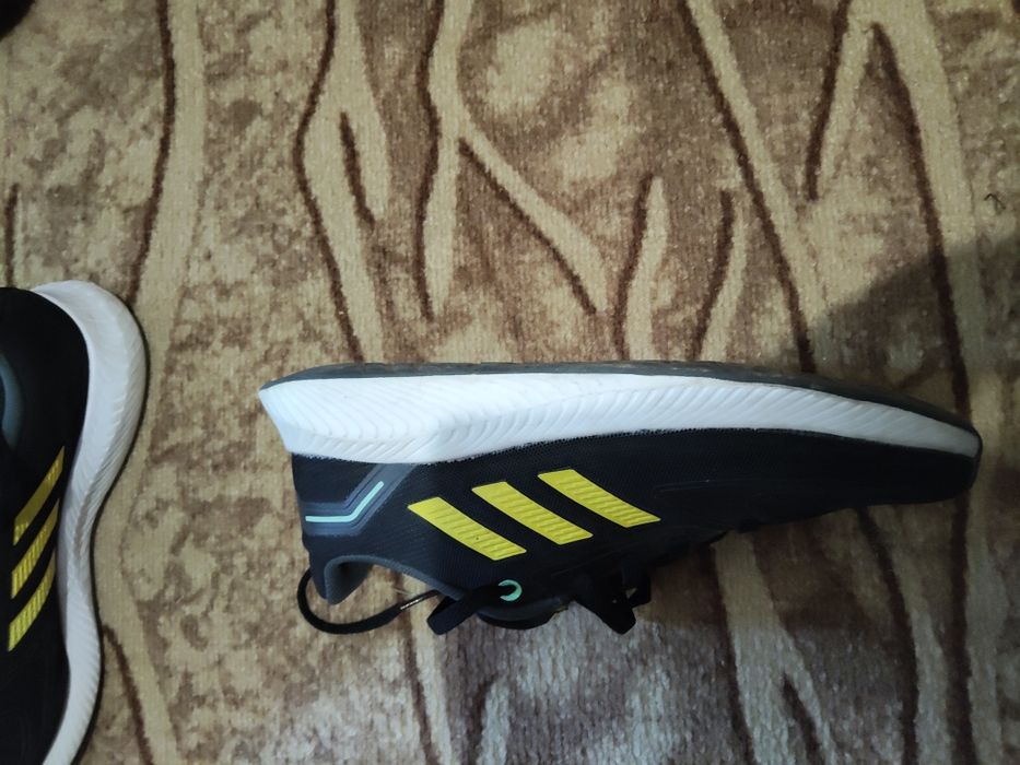 Маратонки Adidas