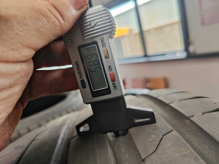 2бр. летни гуми 245/35/21 Continental