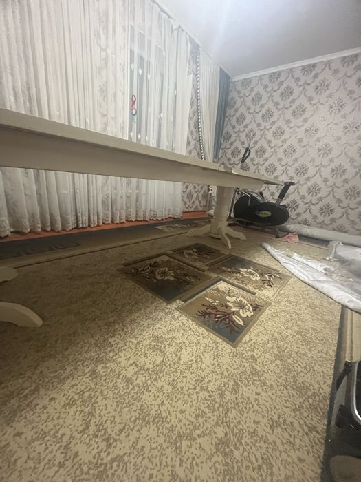 Стол на 18 персон