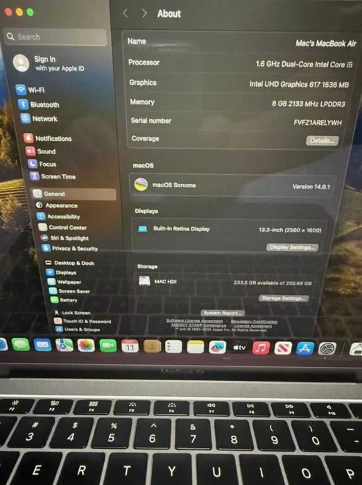 Apple Macbook 2019 8/256GB Ideal Holatda