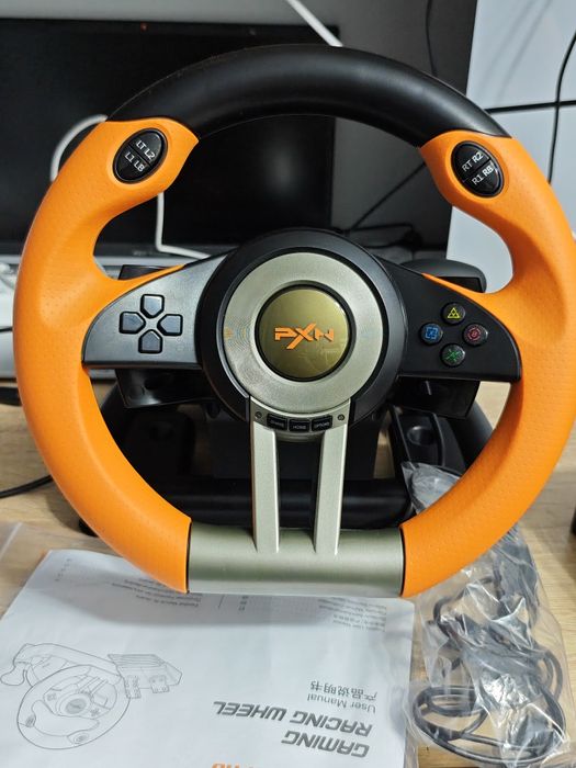 Игровой гоночный руль и педали универсальные