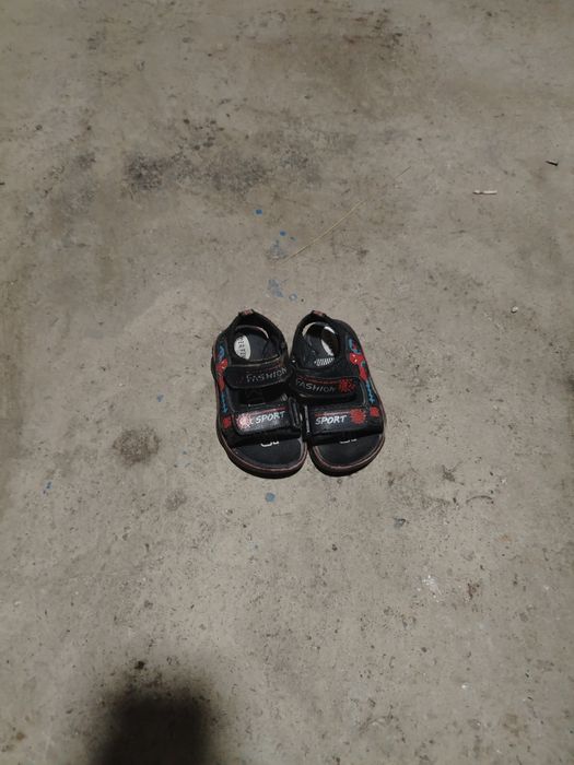 Detskiy oyoq kiyim bor bepul