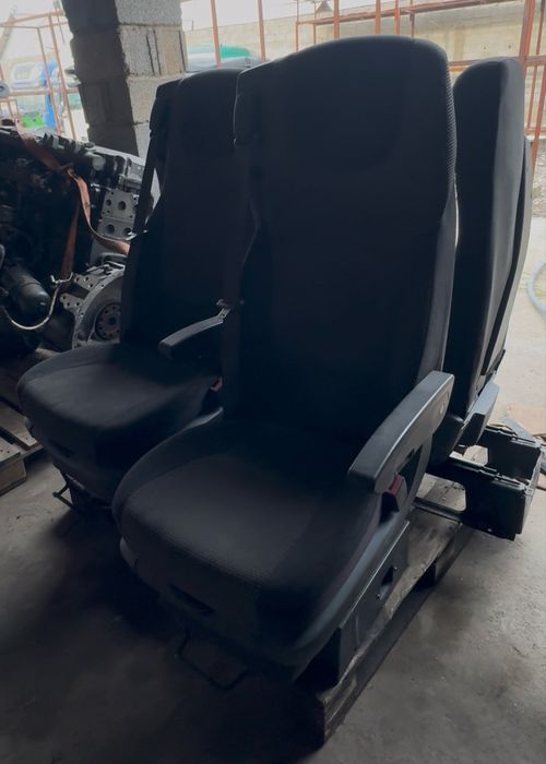 Сиденья на Даф 106