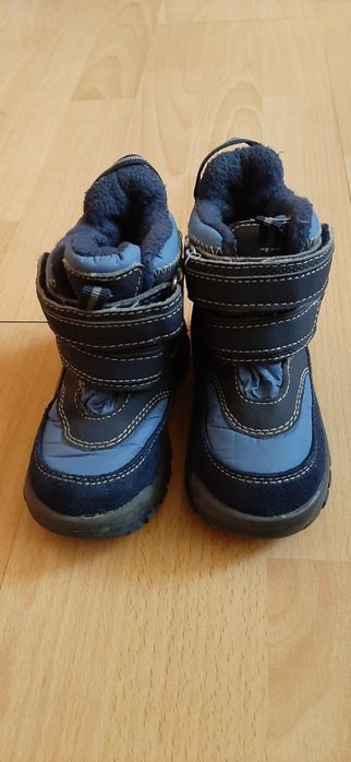 Ghetute baietei marimea 23