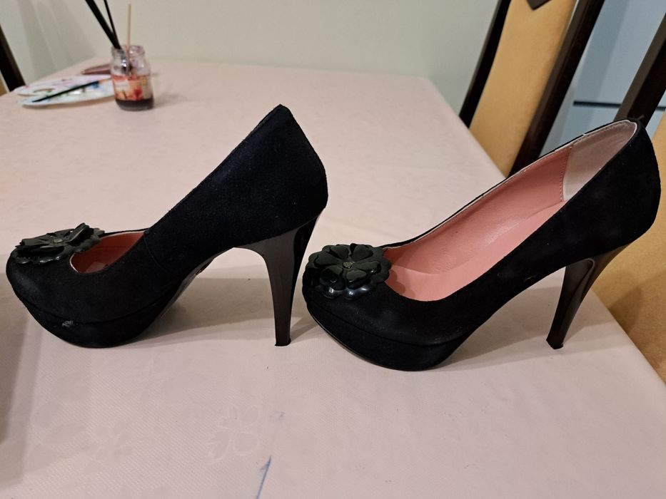 Pantofi eleganți cu toc