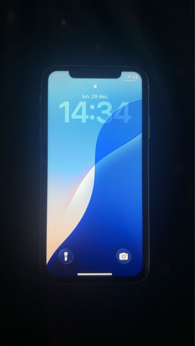 Iphone 11 Alb + husa