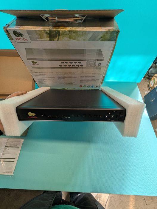 16 канален цифров DVR рекордер за виде камери онаблюдение