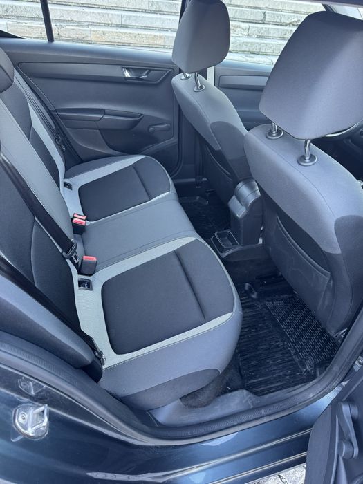 Vand Skoda Fabia km putini