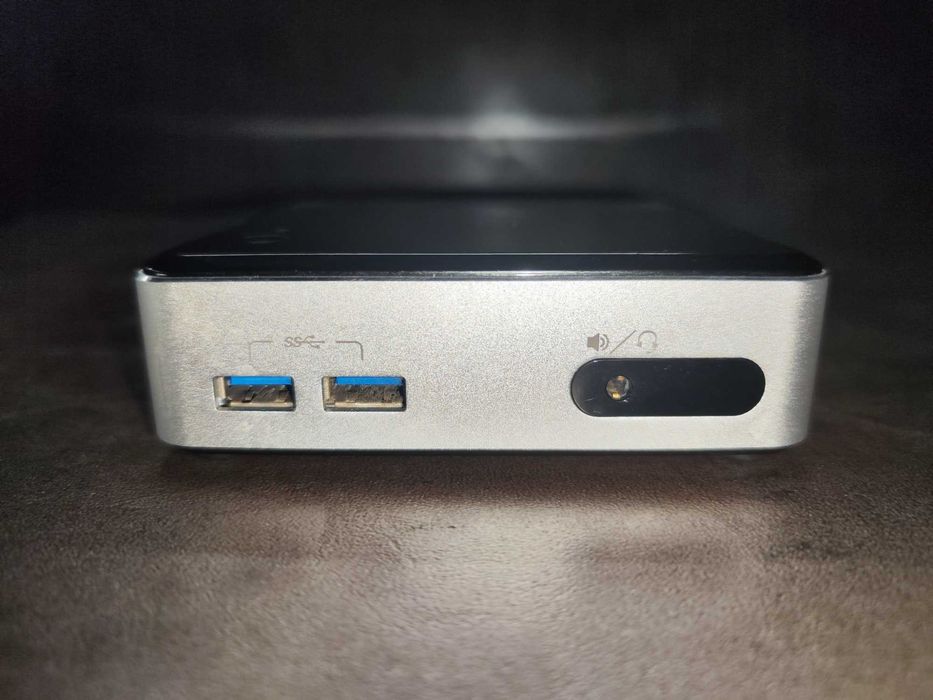 Intel NUC 16GB RAM/256GB SSD (Proxmox, Home Assistant, Raspberry)