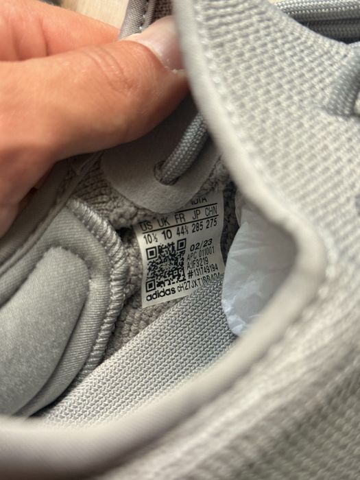 Yeezy 350 чисто нови