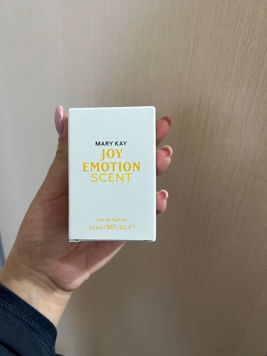 Продам духи от Mary key