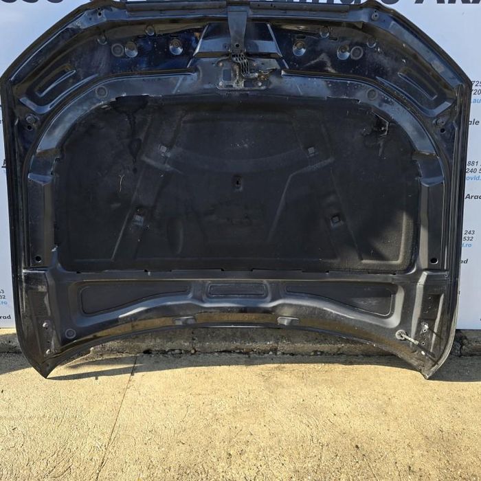 Capota motor cu defect Audi A4 facelift B8.5