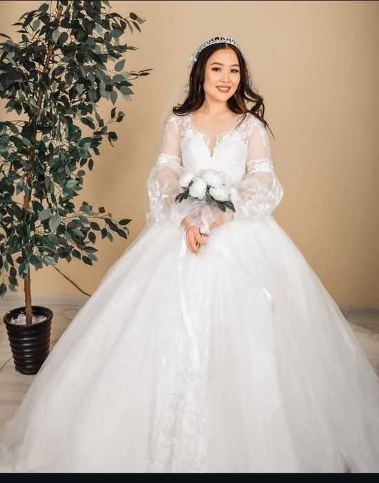 Свадебный платье