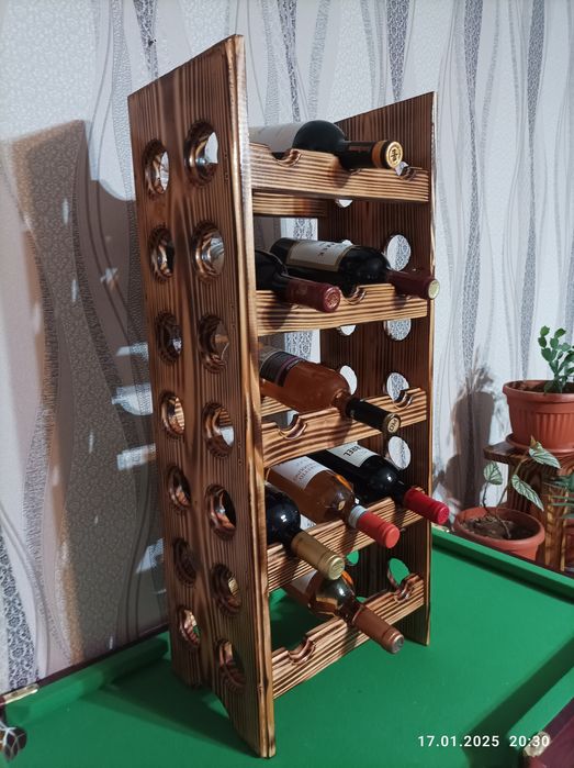 Стойка, стелаж за вино