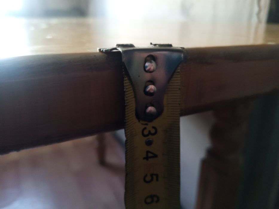 Продам стол кухонный !