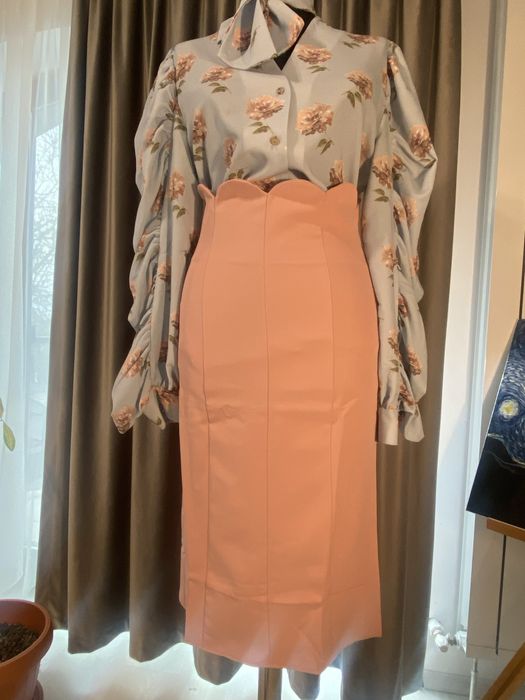 Fusta roz, noua, marime S