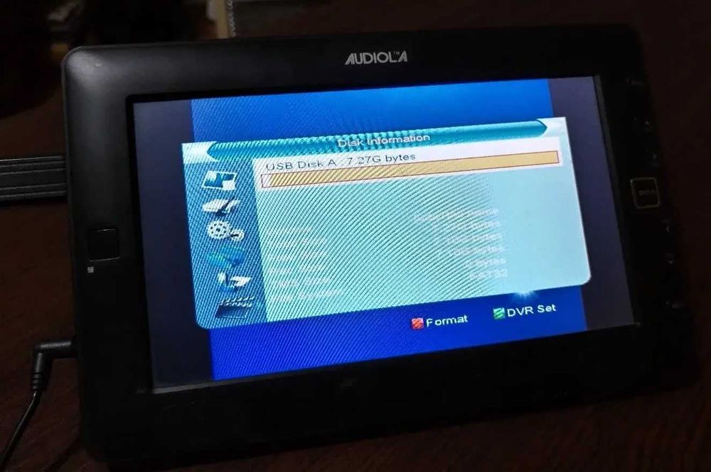 tableta recorder smart LCD 9 inch cu tuner TV, USB REC, MEDIAPLAYER