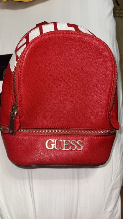 Рюкзак Guess в отличном состоянии