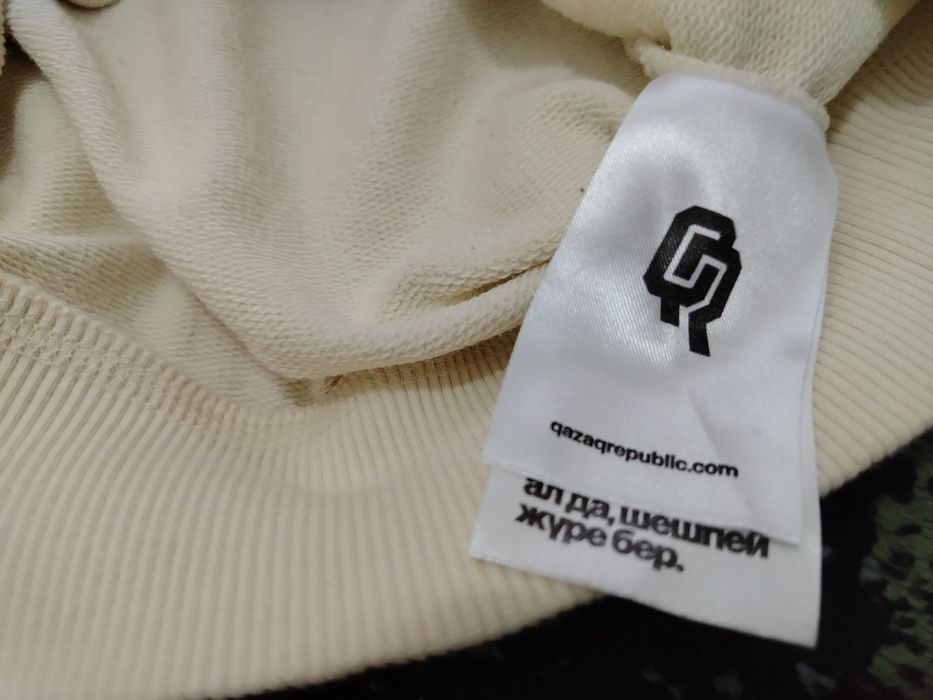 толстовка от репаблик