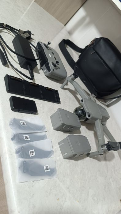 Дрон DJI Mavic Air 2 Fly More Combo