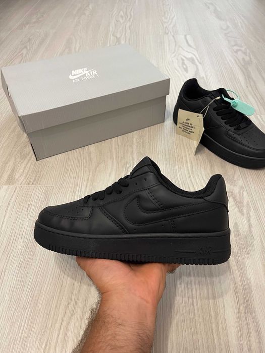 Adidasi Nike Air Force 1 Low Triple Black" sneakers