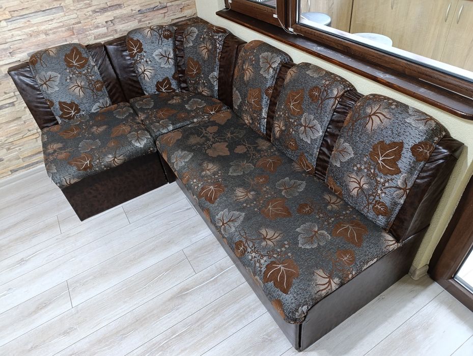 Ъглов диван разтегателен