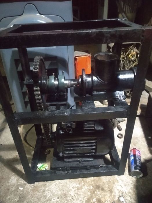 Мясорубка Тигр промышленная мим 500