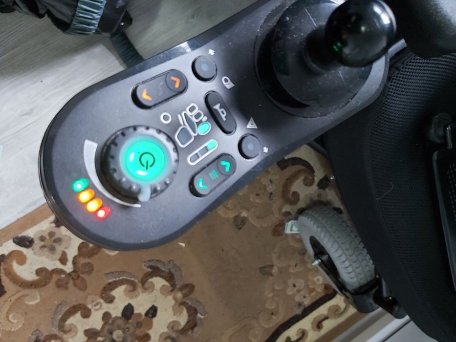 Căruț electric persoana dizabilități