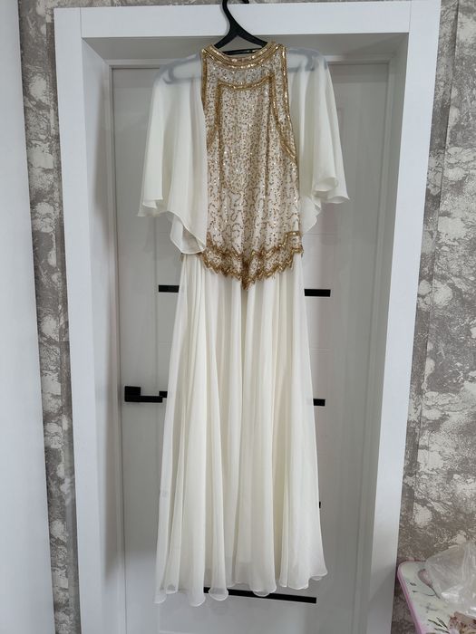 Продаю элегантное вечернее платье