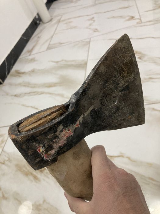 Продам топор Россия