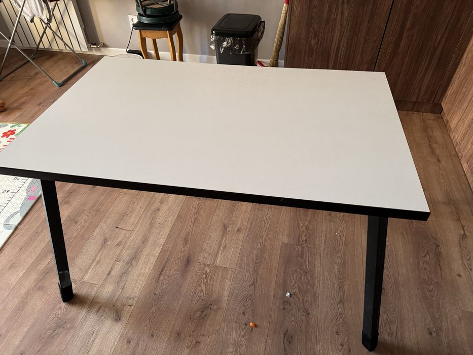 продам кухонный стол