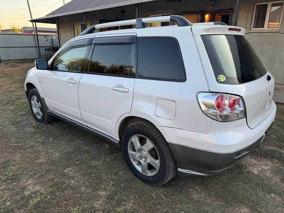 Mitsubishi outlander сатылады