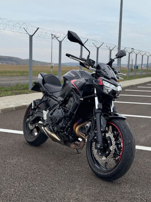 Vând motor Kawasaki z 650 an 2023