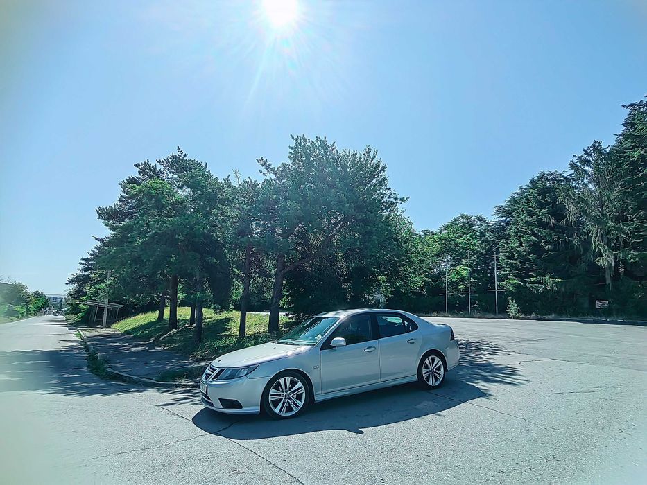 Автомобил Saab 9-3 Vector