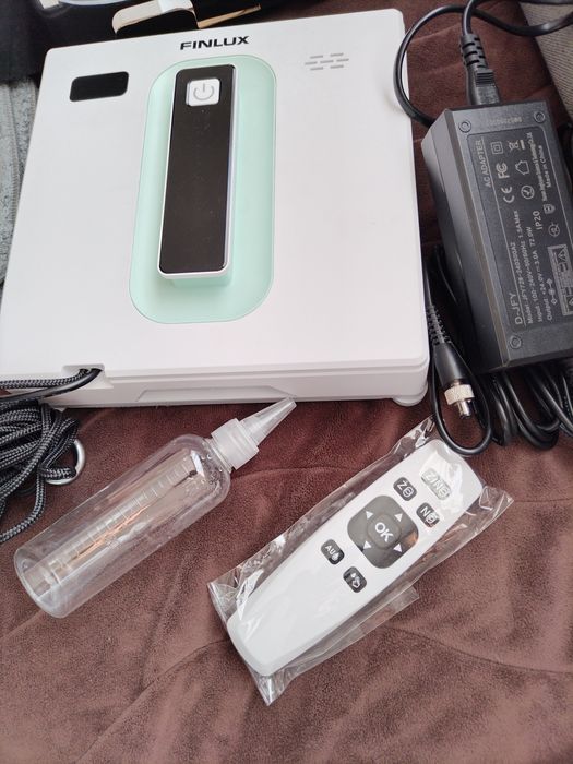 Робот за почистване на прозорци