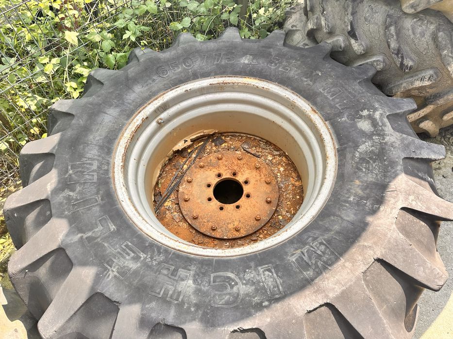 Set Anvelope/roti 650/75/32