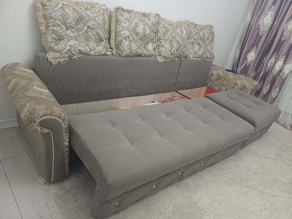 Продается диван 3 м, цена 50.000
