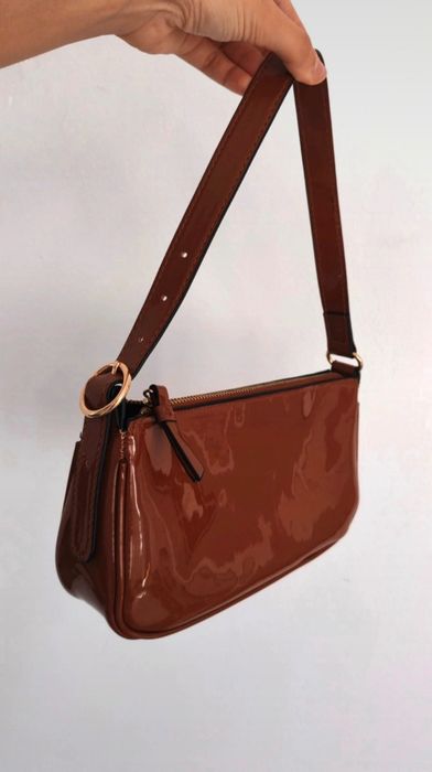 Stradivarius Geanta Maro Lac ca Noua