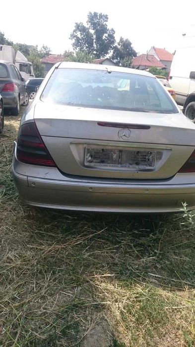 Mercedes-Benz E 270 2.7 CDI на части!