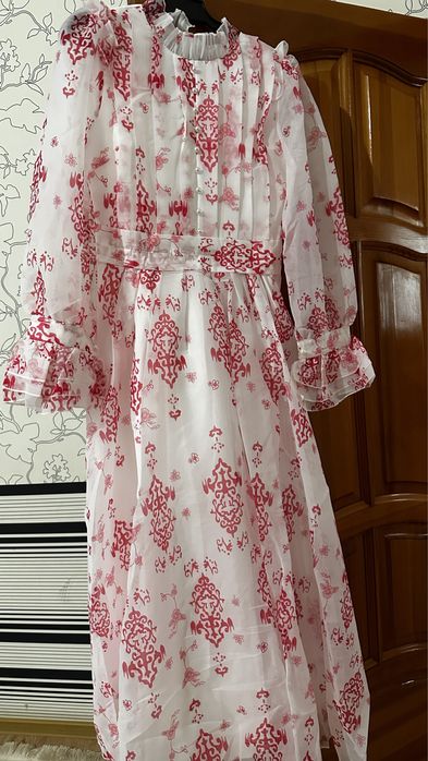 Продам новае платье