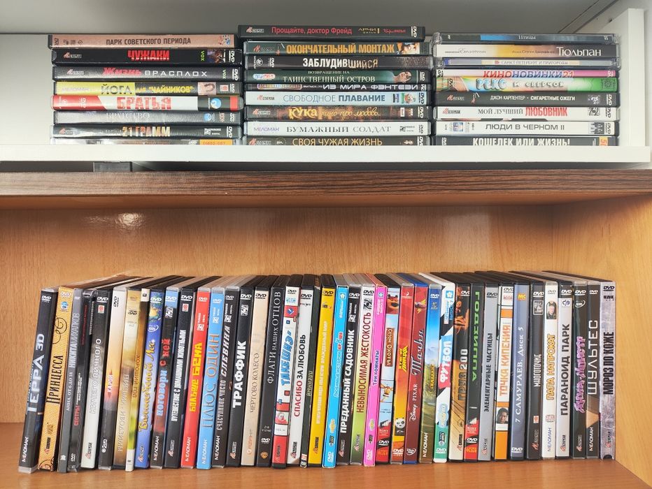 DVD диски - 67 штук