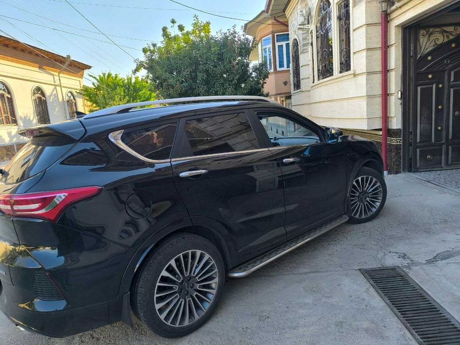 Jetour X70 Restyling 7 kishilik sotiladi