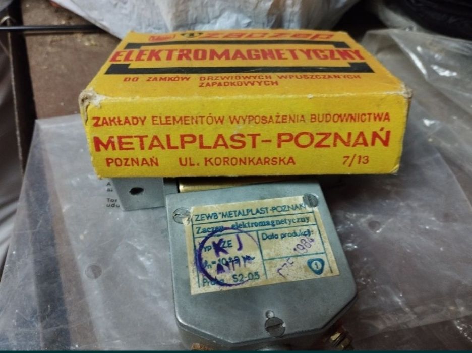 Електромагнит. НОВ. Полски.