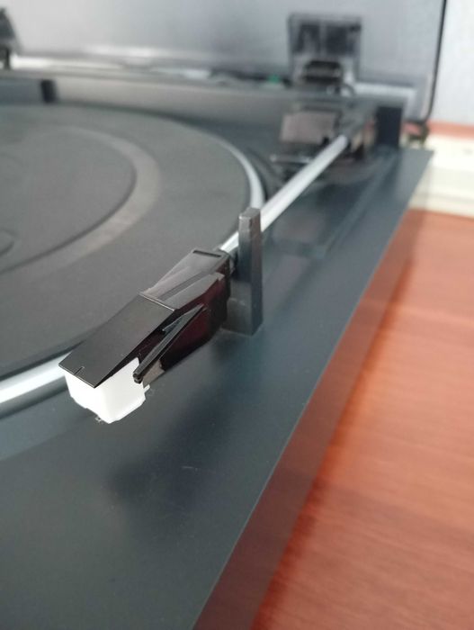 Продам проигрыватель винил дисков AUDIO-TECHNICA.