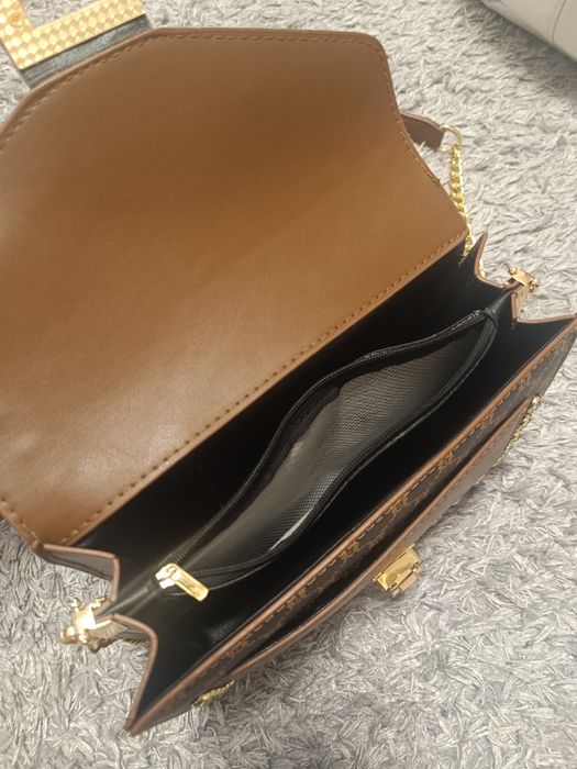 Дамска кафява чанта с камъни